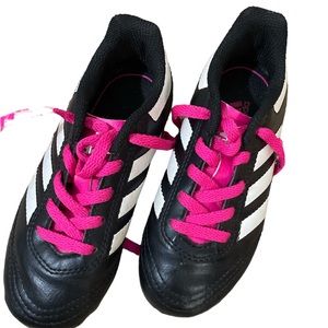 Adidas pink black girls cleats 10.5 soccer lacrosse fall sports